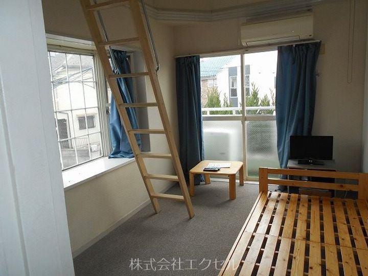東京都八王子市緑町(アパート)の賃貸物件の居間