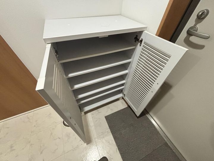 ヴェルビュー長命ヶ丘の玄関