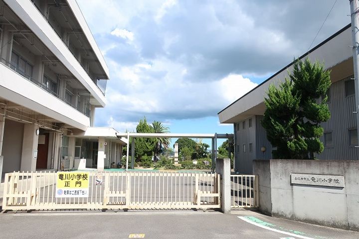 香川県善通寺市木徳町(アパート)の賃貸物件の周辺