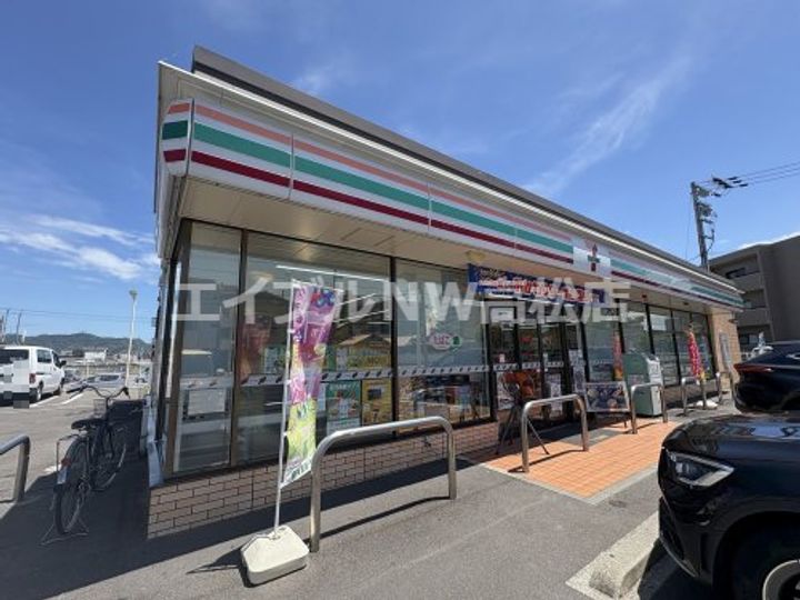 クリエイティブ河田の周辺