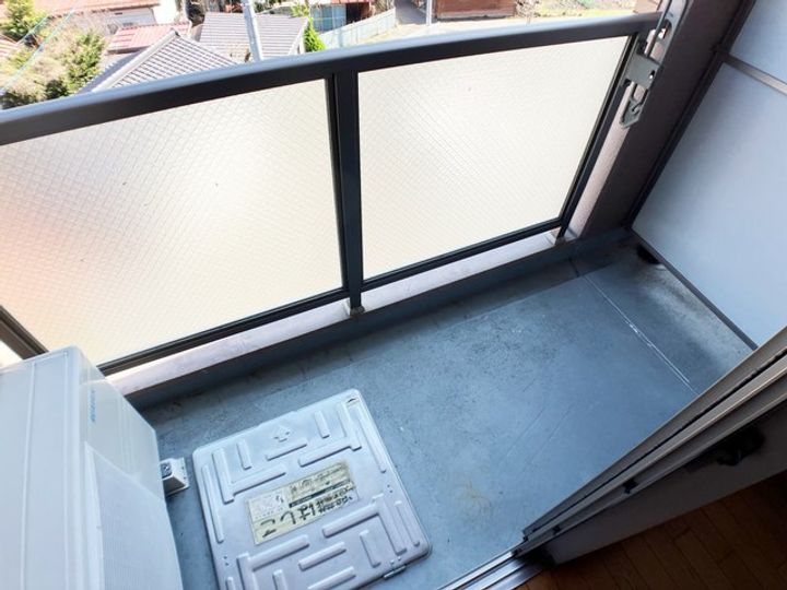 ホワイトピアニー イーストの内装