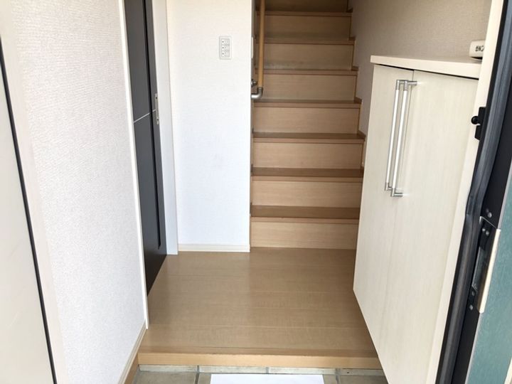 石川県野々市市野代3(一戸建)の賃貸物件の玄関