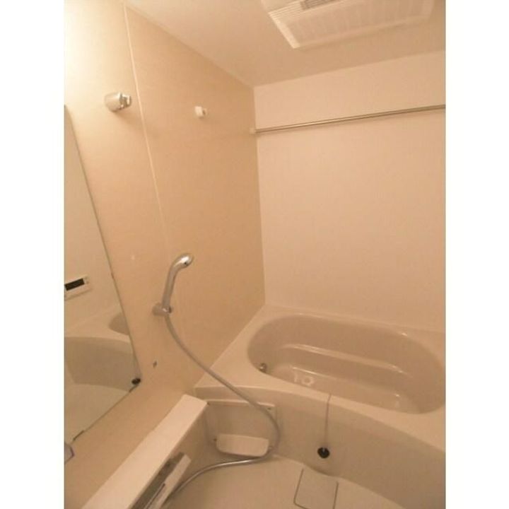 ラクレイス横濱関内の風呂