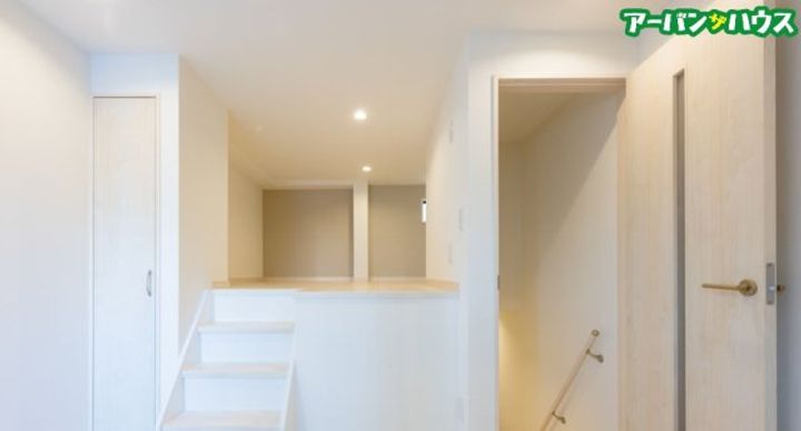 ADC高島駅東の内装