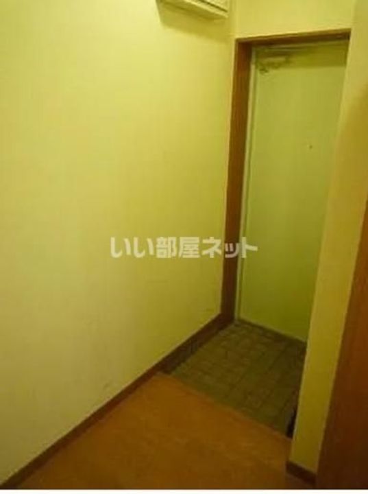 栃木県宇都宮市西大寛1(マンション)の賃貸物件の玄関