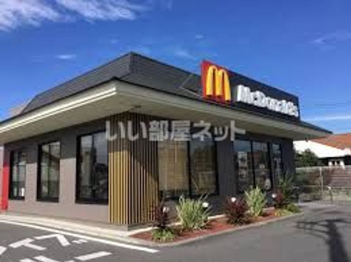 グリーン・フラッツBの周辺