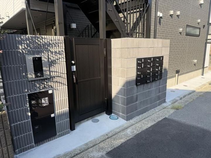 神奈川県横浜市金沢区六浦5(アパート)の賃貸物件の地図