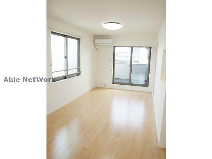 愛知県碧南市道場山町3(アパート)の賃貸物件の居間