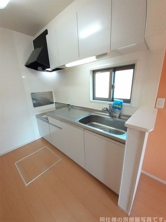 大阪府泉佐野市下瓦屋3(アパート)の賃貸物件のキッチン