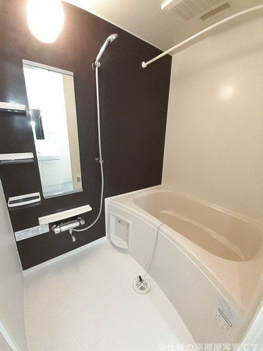 大阪府泉佐野市下瓦屋3(アパート)の賃貸物件の風呂