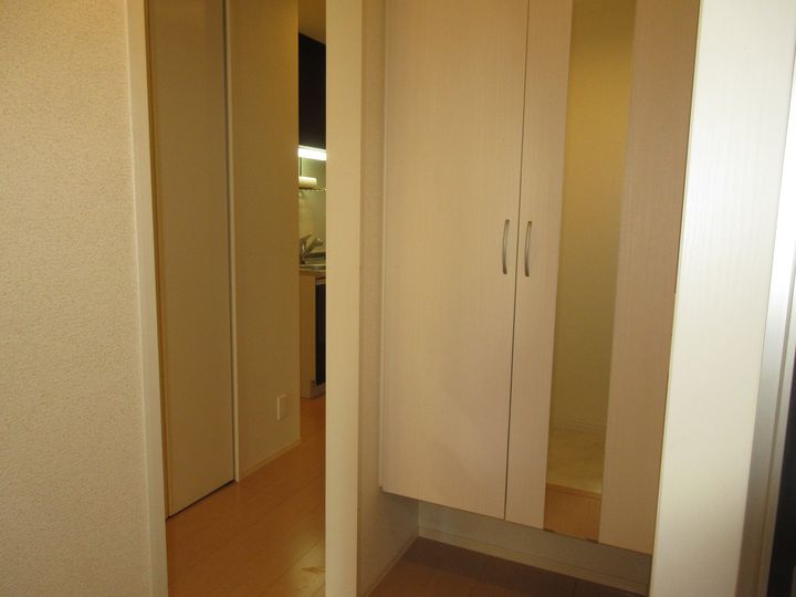 大阪府大阪市東住吉区田辺1(アパート)の賃貸物件の玄関