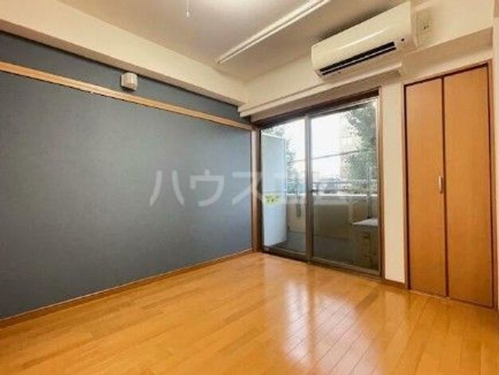 Beeting Memoryの居間