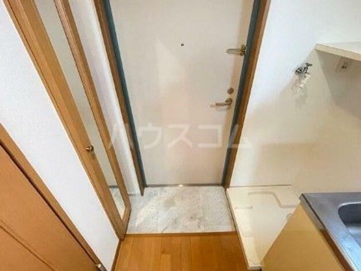 Beeting Memoryの玄関