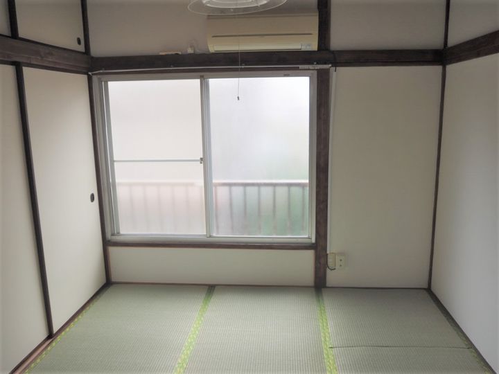 菊池荘の居間