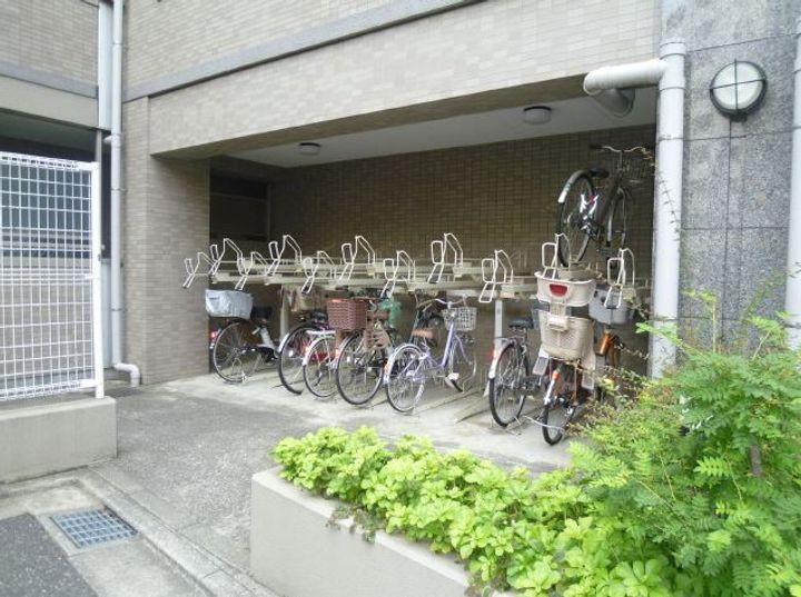 マートルコート代々木公園の地図
