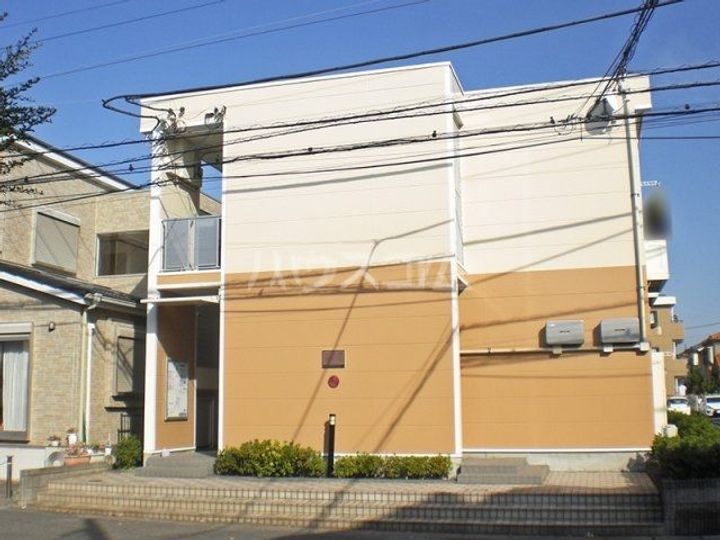 レオパレスサンプラザIの外観