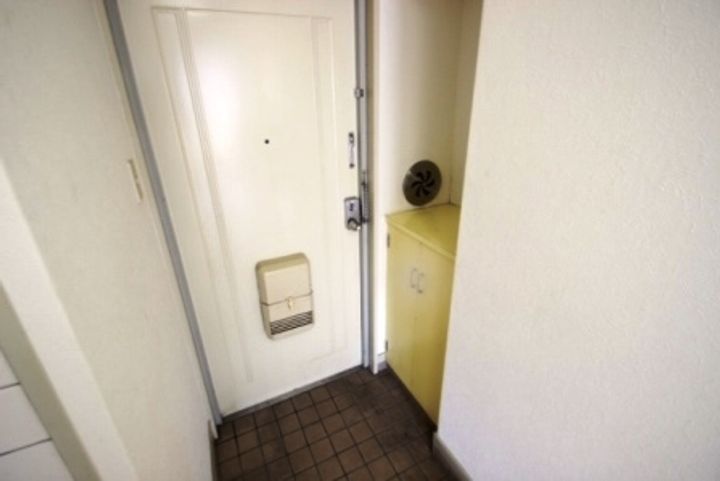 舟入 松尾ビルの玄関