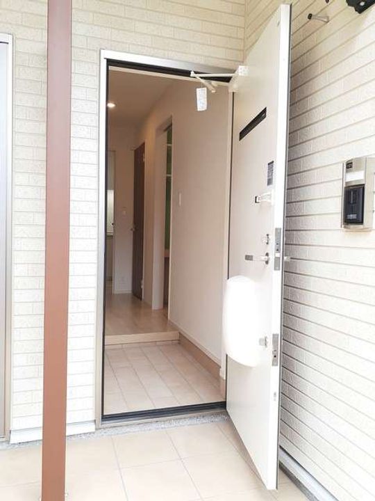 愛知県名古屋市緑区六田2(アパート)の賃貸物件の玄関