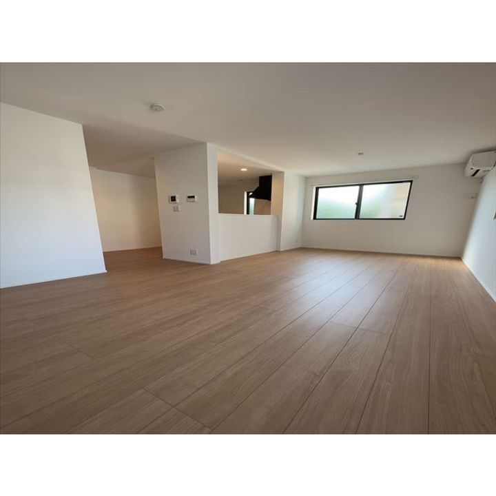 神奈川県川崎市高津区諏訪2(一戸建)の賃貸物件の居間
