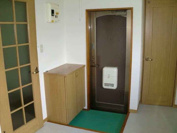 コーポ柴田の玄関