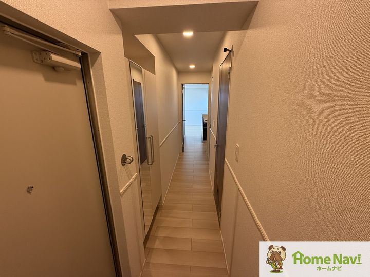 スペチアーレ クアットロの玄関