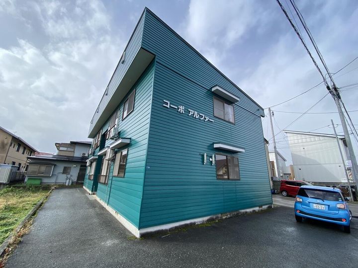 コーポアルファの外観