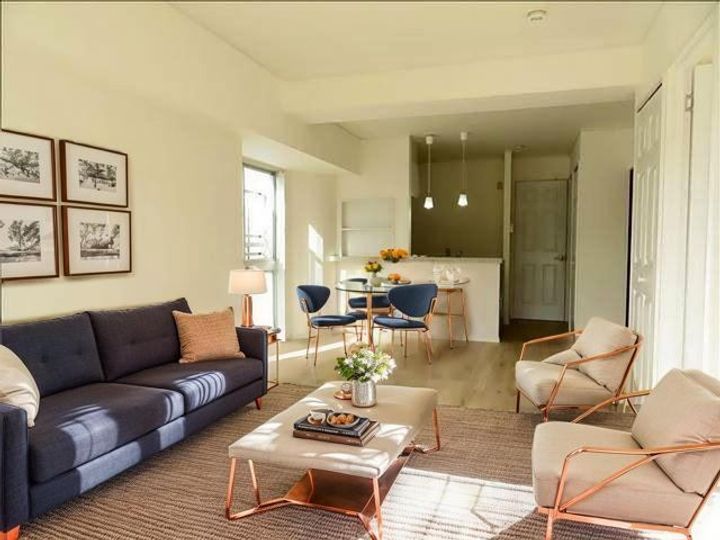 ハイクラスO・N・DAの居間