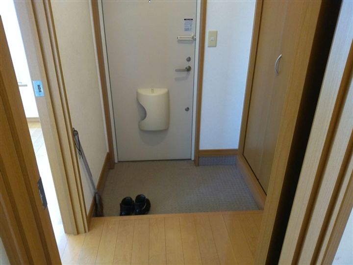 ゴールデンハイツBの玄関