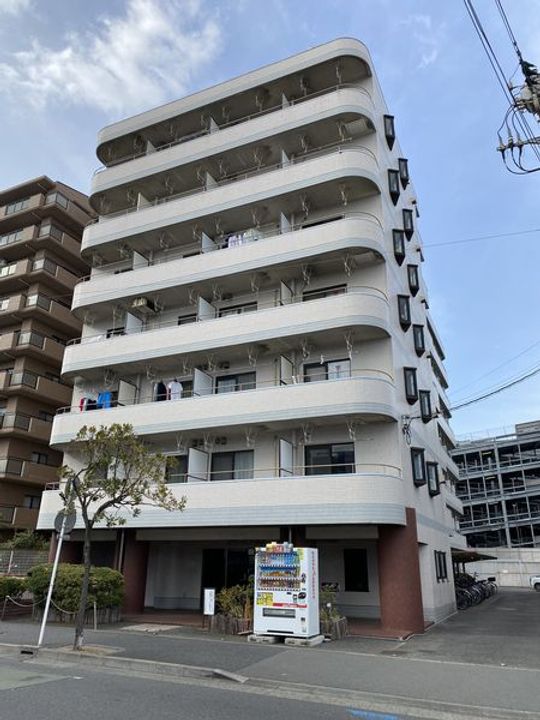 グランピア湘南の外観