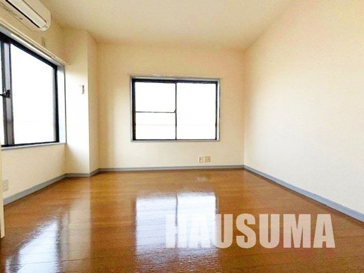 東京都北区志茂2(マンション)の賃貸物件の居間