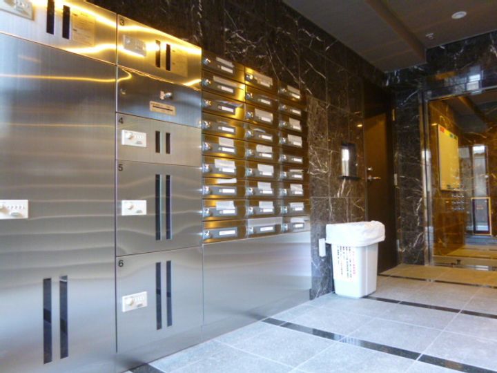 スカイコートパレス八丁堀の地図