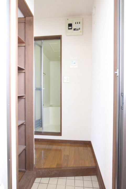 アルブルメゾンの玄関