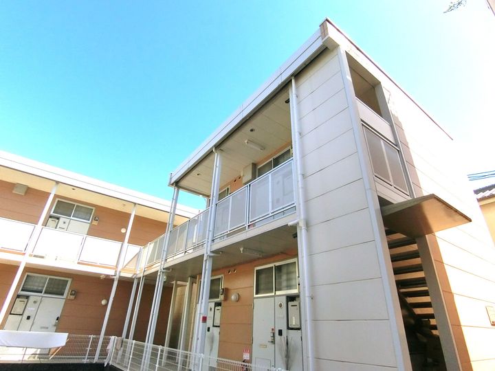 兵庫県尼崎市三反田町1(アパート)の賃貸物件の外観