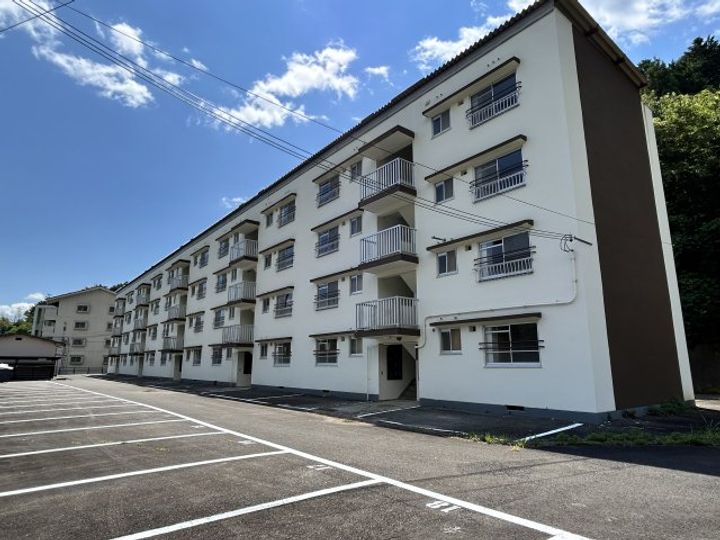 ヴィラナリー豊岡IIの外観