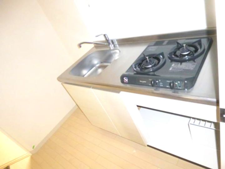 ラクエール旗の台のキッチン