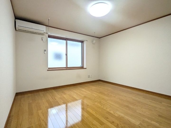 プランドールIの居間