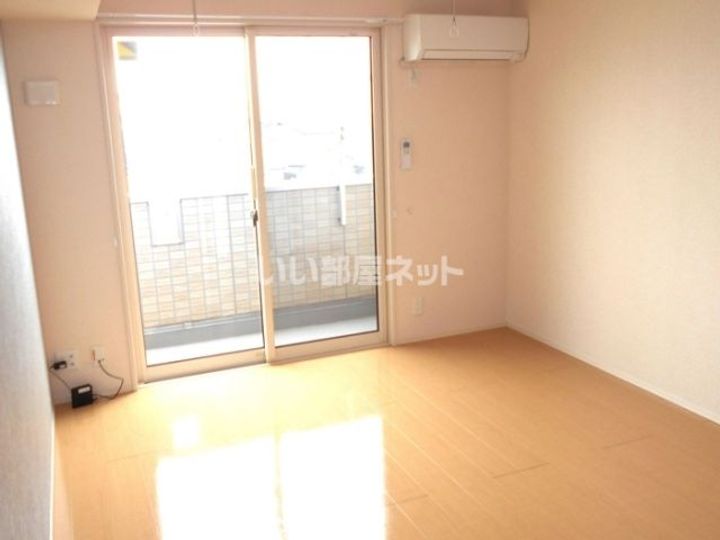 埼玉県草加市瀬崎7(アパート)の賃貸物件の居間