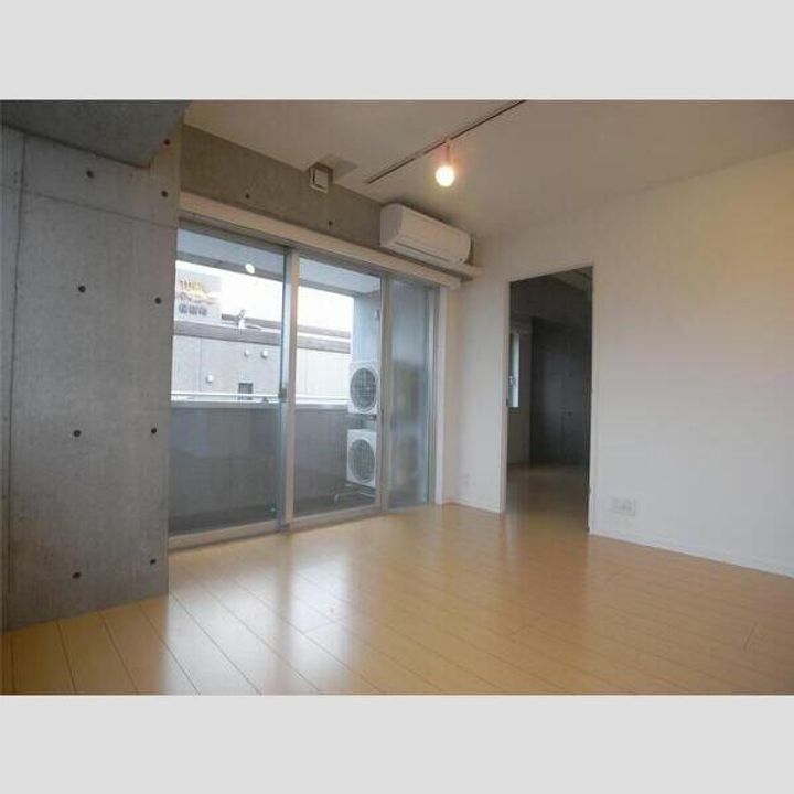 イイダアネックスVIIIの内装