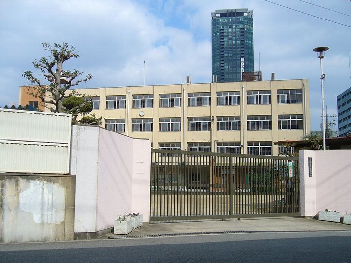 サンシャイン西梅田の周辺