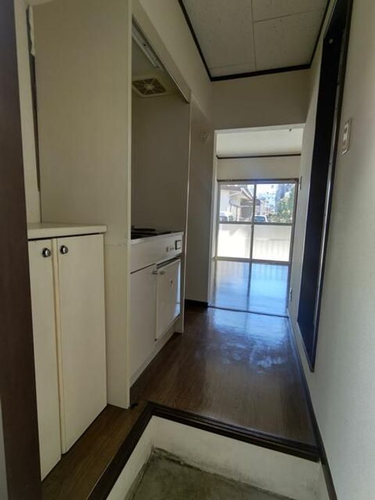 東京都八王子市子安町4(アパート)の賃貸物件の玄関