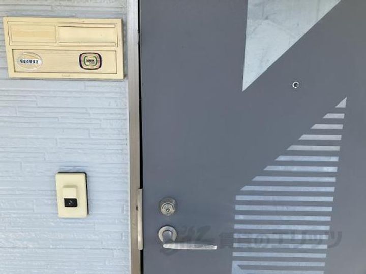 TMハイツの玄関