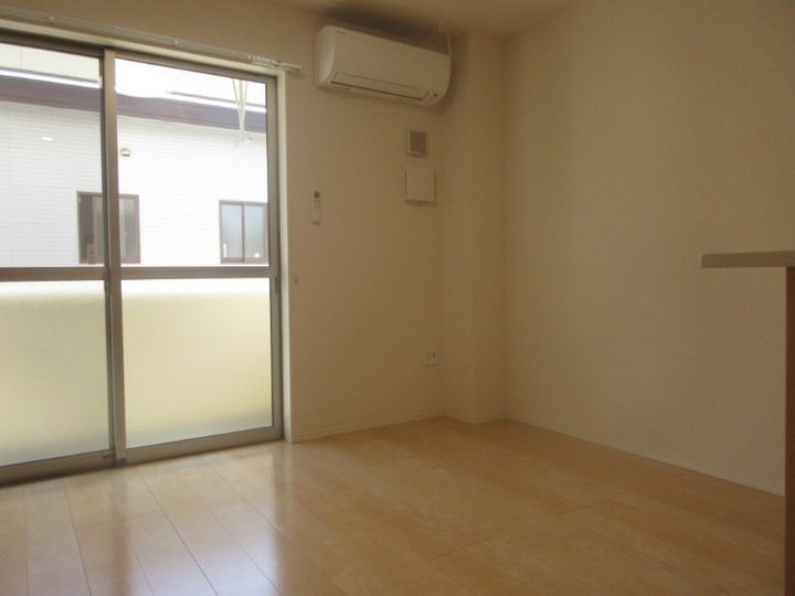 岡山県倉敷市福田町古新田(マンション)の賃貸物件の居間