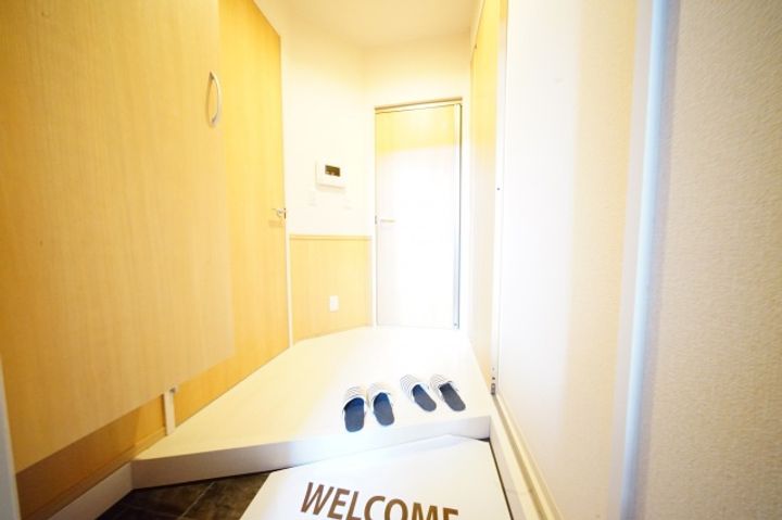 山口県下関市新地町(アパート)の賃貸物件の玄関