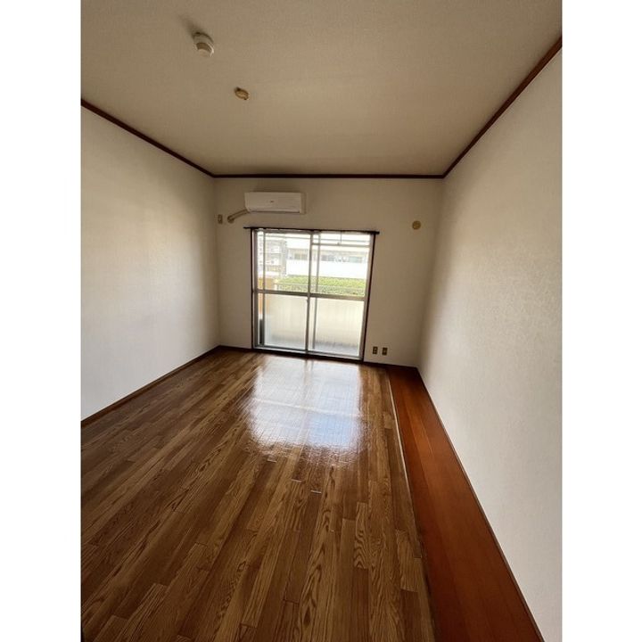 シャルム熊本No.1の居間