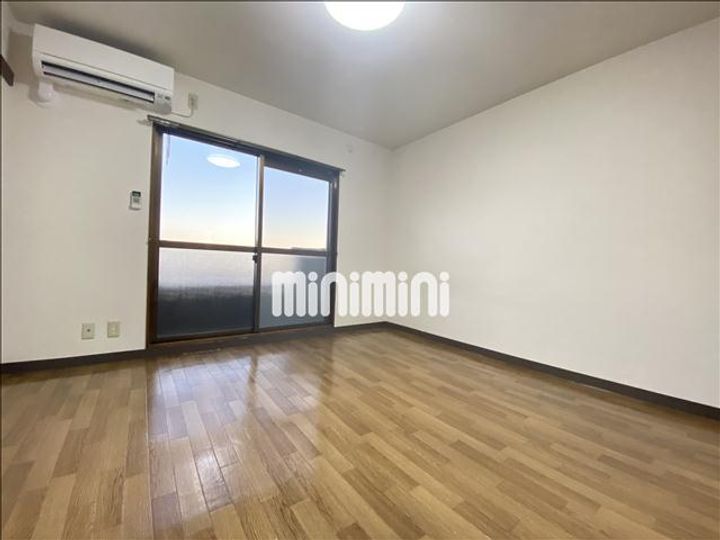 シャトレヴェールの居間