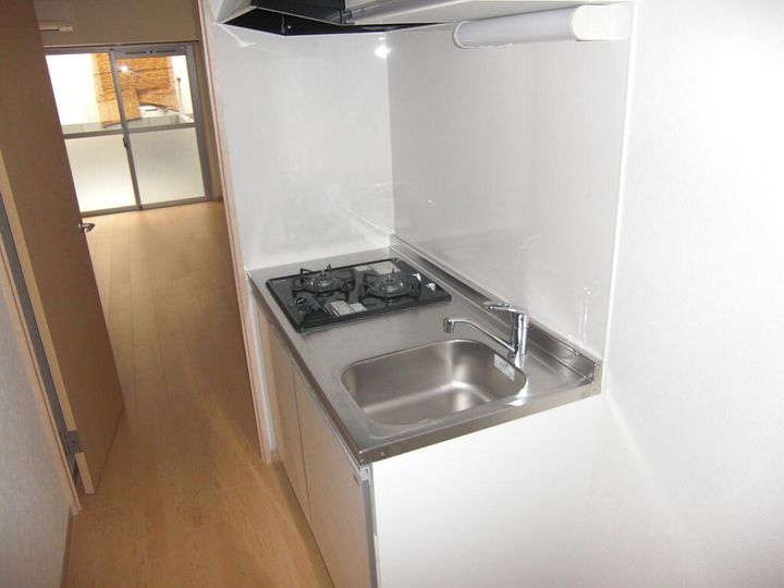 フラッティ龍大南のキッチン