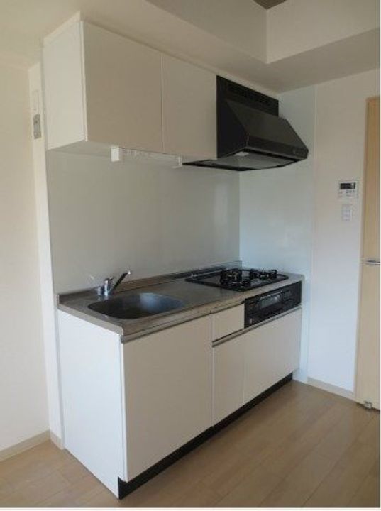 Pura Vida幅下のキッチン