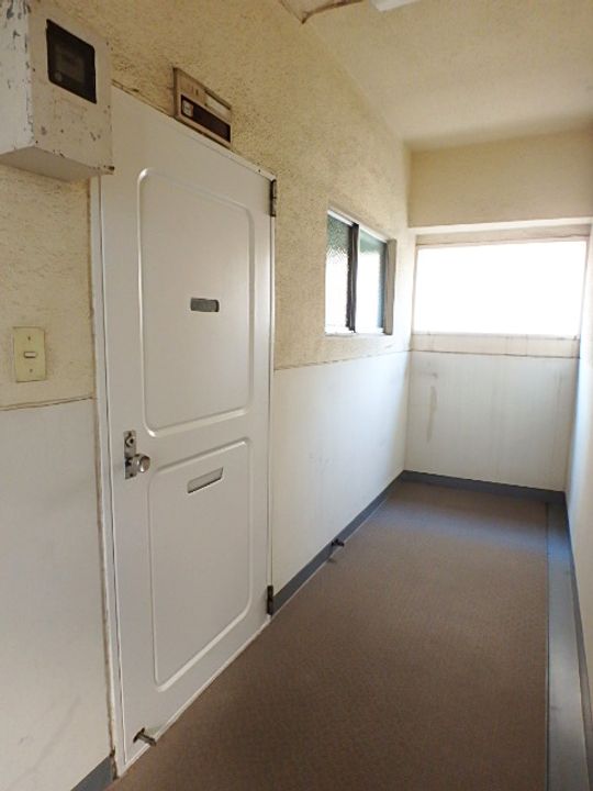 東神奈川A共同ビルの地図