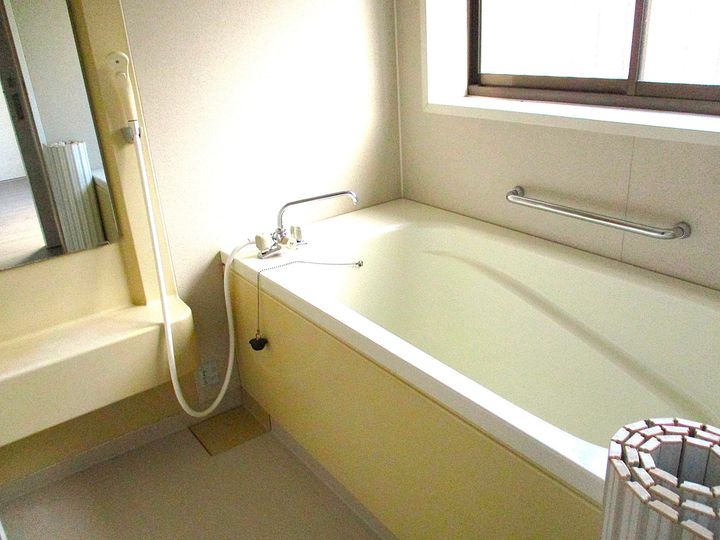 高知県高知市南はりまや町2(アパート)の賃貸物件の風呂