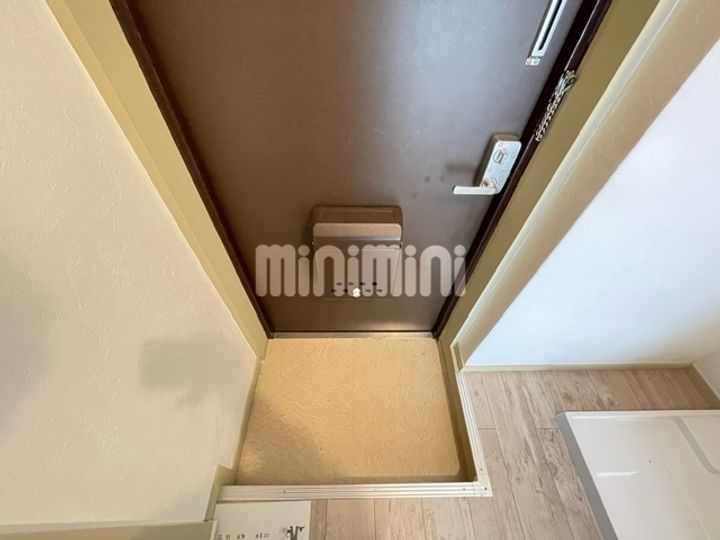 ツインズ向ヶ丘遊園A・Bの玄関